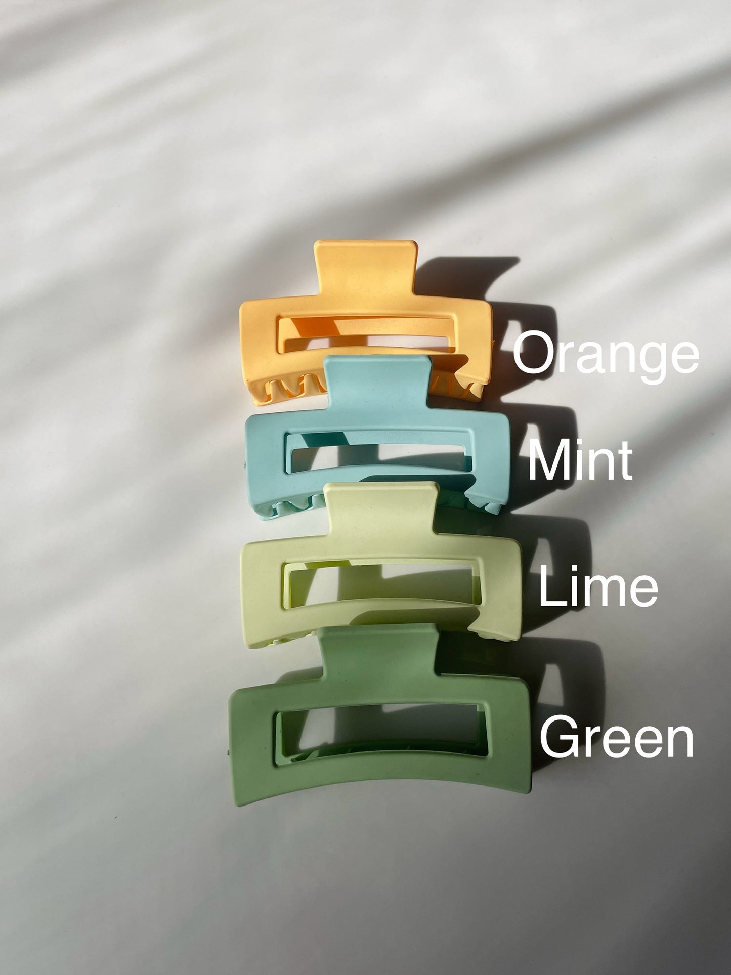 Medium Matt Claw Clips