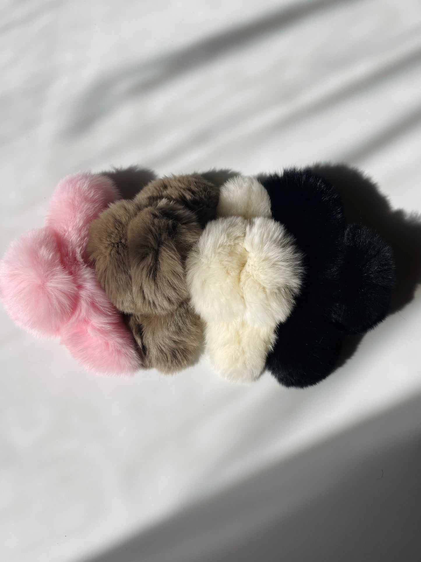 XL Fluffy Claw Clips